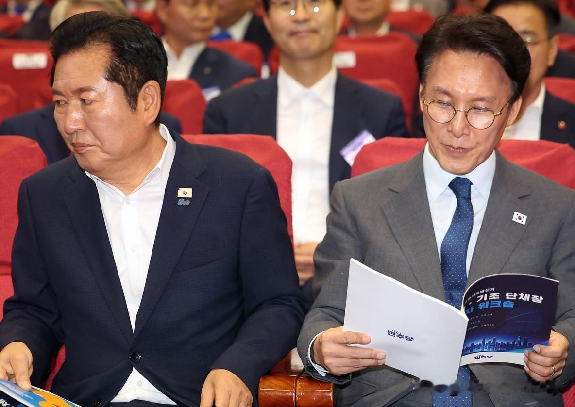 韩国共同民主党党首之争白热化！郑清来、金民锡周末隔空对垒争夺湖南票仓7月4日