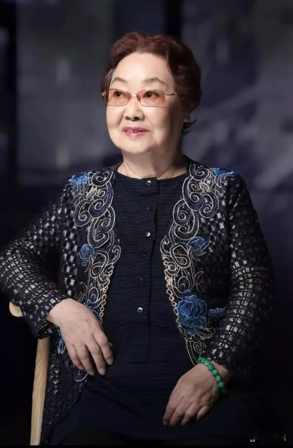郭兰英的"遗产"被扒光，结果让人沉默。94岁高龄，没留一分钱，没留一套房，