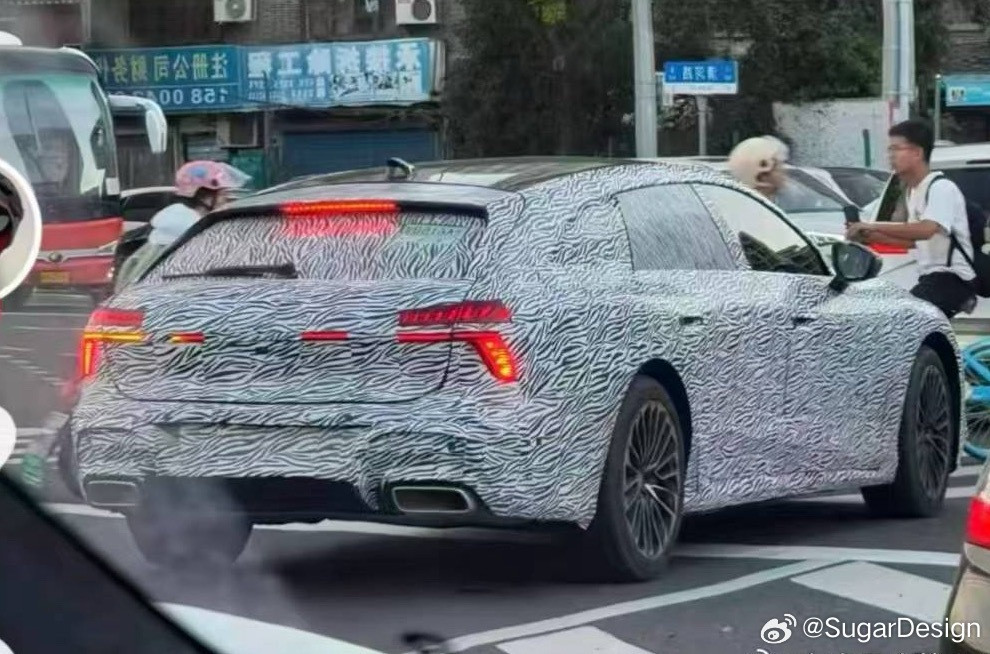 网传的上汽奥迪A7L旅行车，求证了一下是真的采用了无框车门，A5