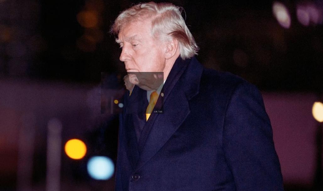 中国抛售美债根据知情人士透露，目前中国监管部门已经向不少银行发出提醒，建议减少