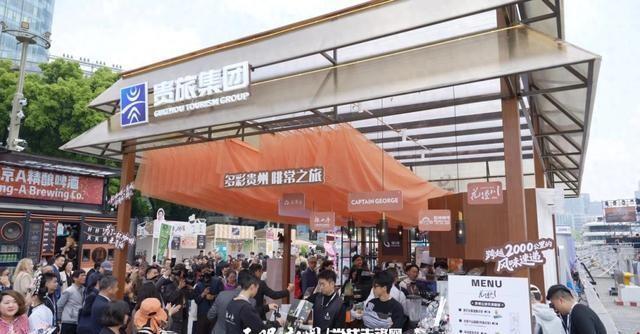 很多人都以为，上海北外滩那长达2.3公里的滨江沿线，不过是看一眼陆家嘴繁华的取景