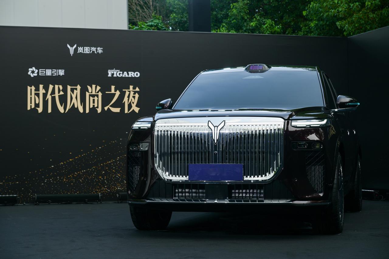 过去很长一段时间，东风集团都是一个与「设计美学」不甚关联的汽车阵营，身处湖北的工