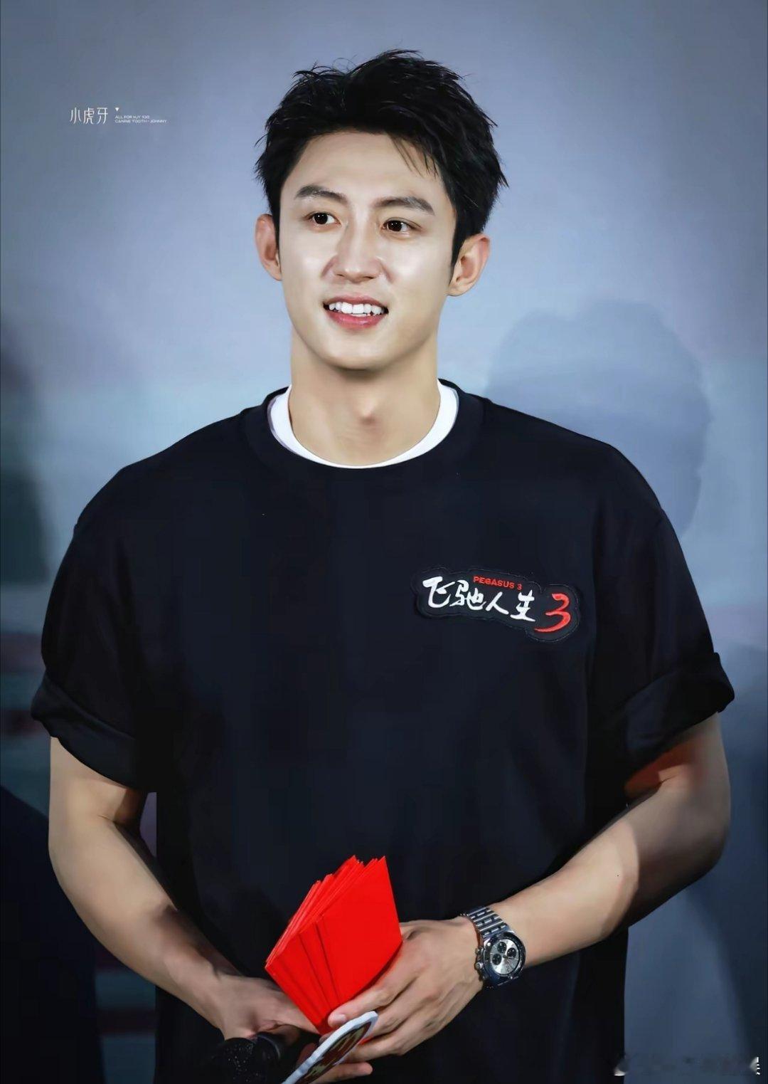 黄景瑜这么帅为什么不演古装呢？不是因为没有古装戏找他因为没有合适的女演员搭戏，是