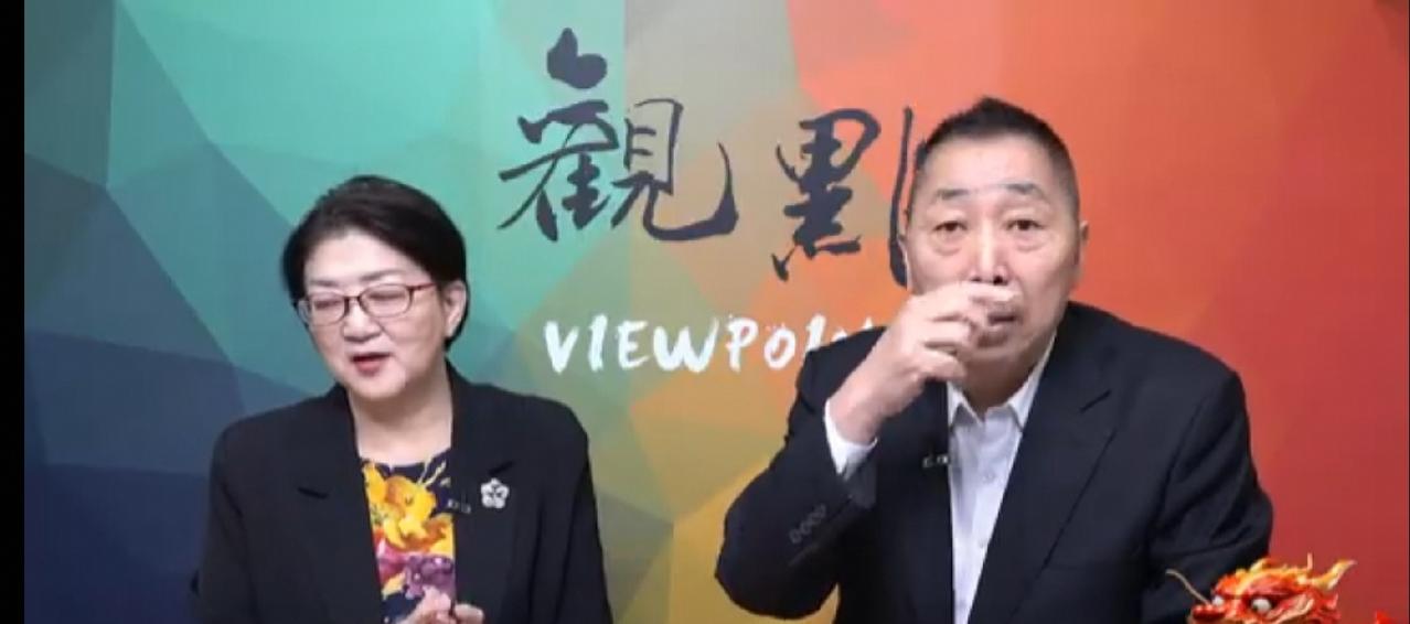 唐湘龙在他的画龙点睛节目中说了这么个消息。他说在11日，日本很有名的保守派政治
