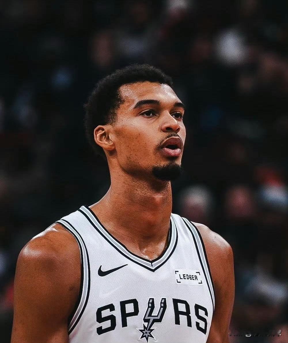 这赛季至今的文班亚马，值不值联盟前五？？？——场均出战30.3分钟——交出