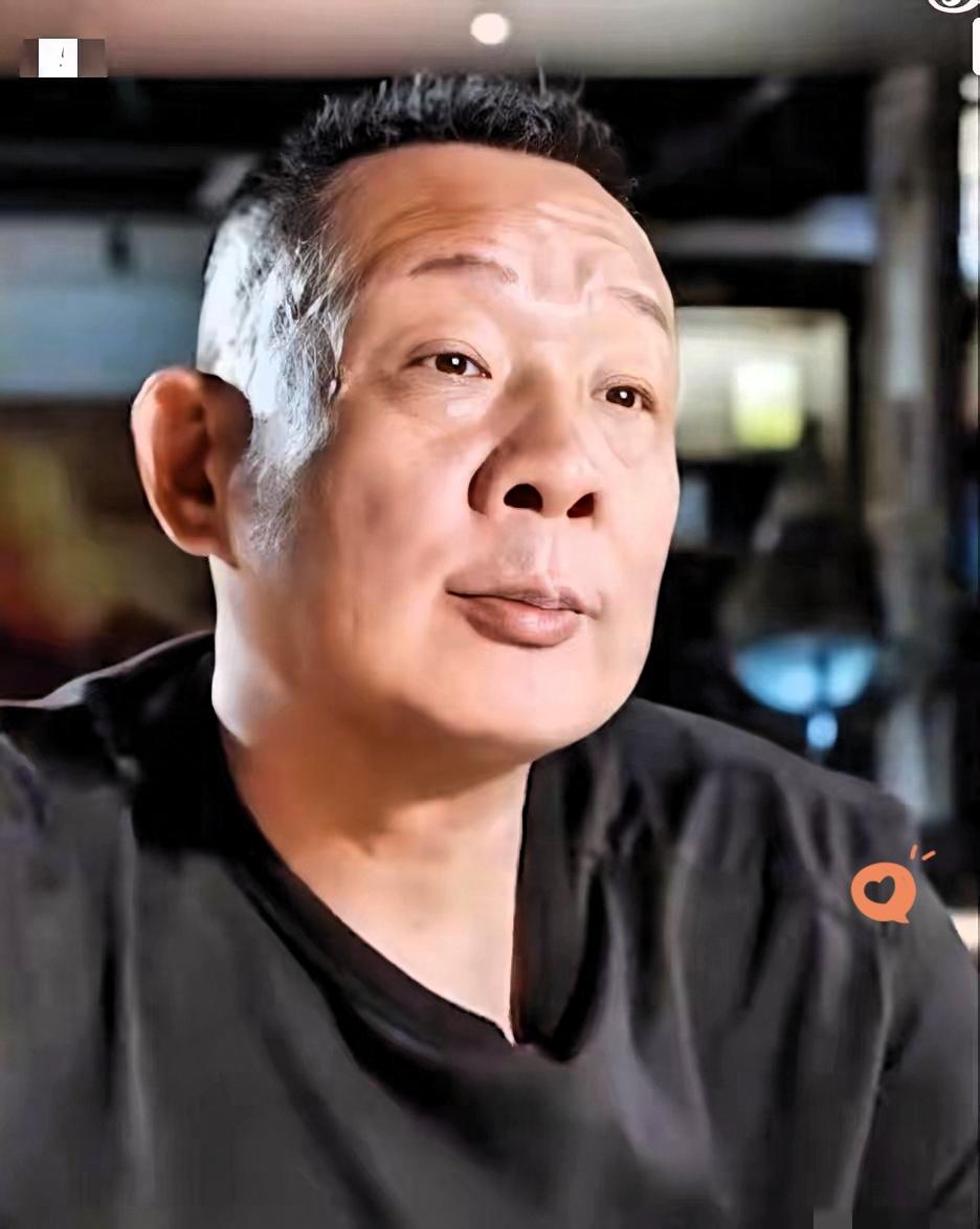 胖东来收2万参观费？这哪是圈钱，明明是最清醒的“过滤术”！别再骂胖东来收2