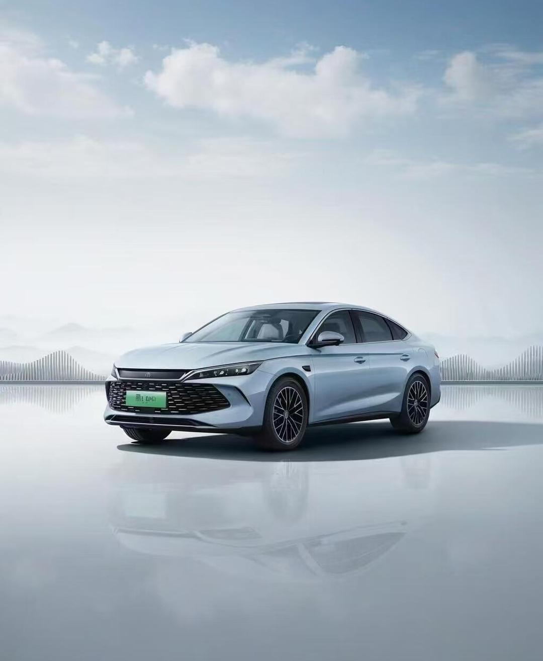 李想大概没想到，年初喊出80万辆时的底气，到年底变成了一份刚好及格的成绩单。