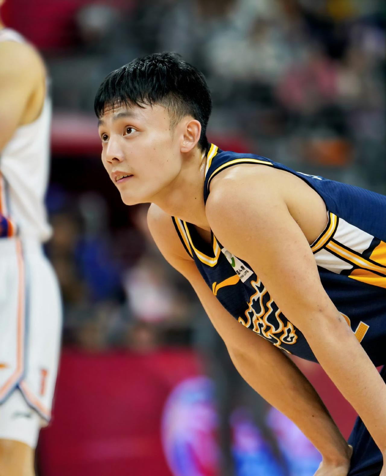 五连胜咯[加油]，广东93-85战胜广州，看看数据，广东明星球员们发挥如何？