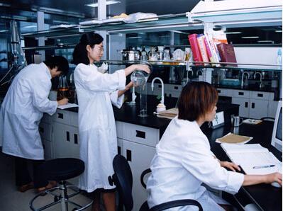 中国科技有超越美国的可能性？2026年我国科研贡献份额将跃全球第一！中国科