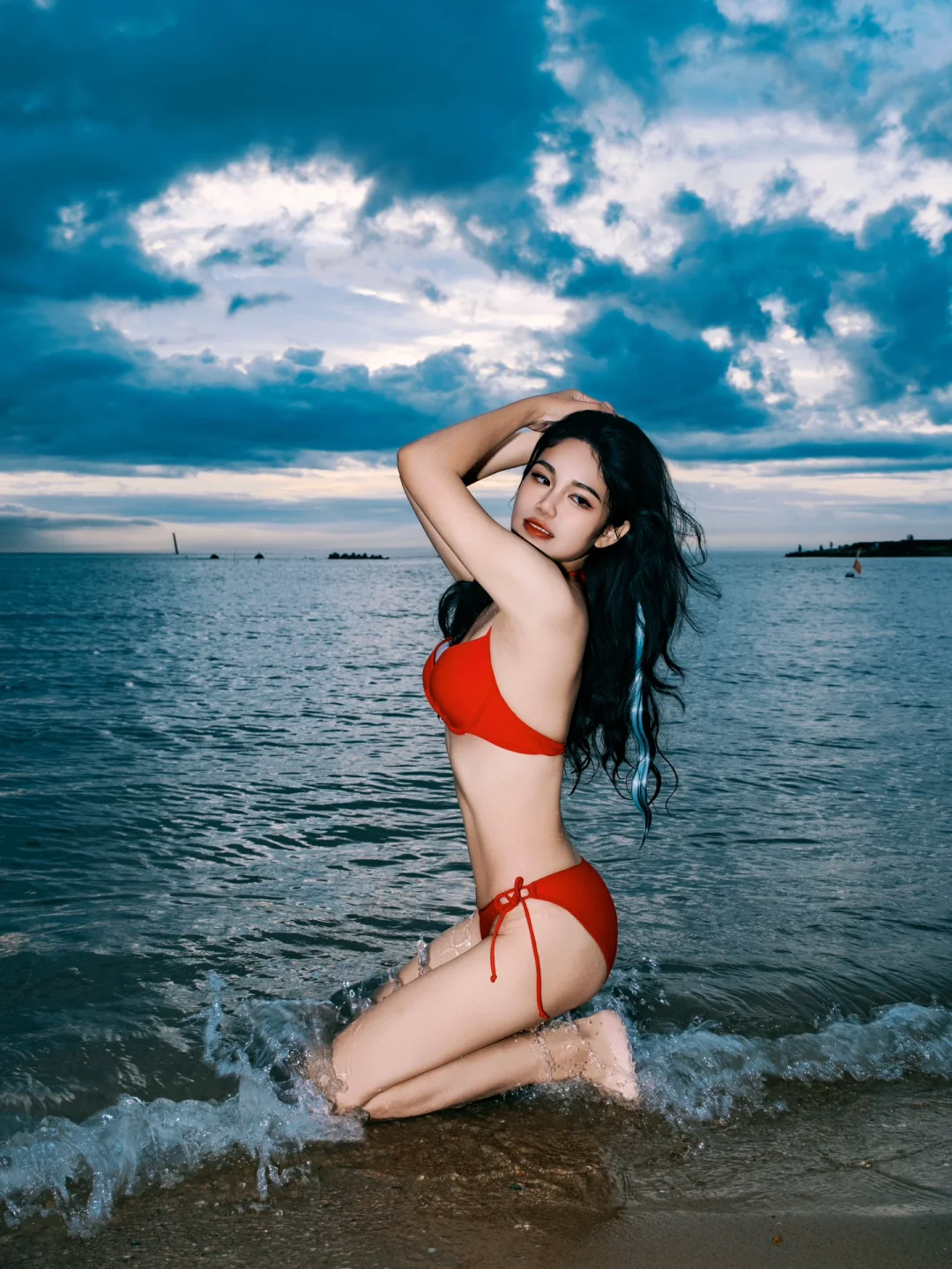 老娘与海🌊氛围感比基尼拍照📷海边拍照姿势