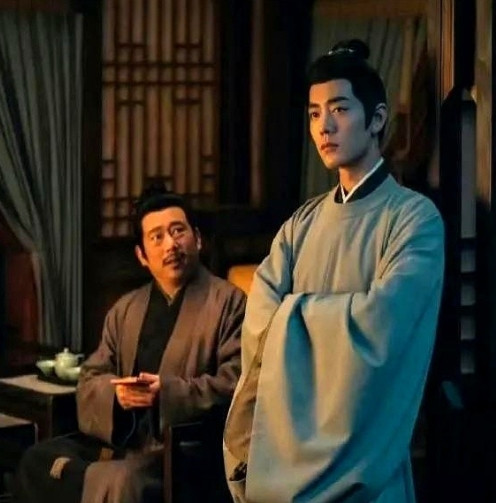 饰演藏海师傅的梁超第一次跟肖战合作，在采访里他说了一个大实话，他说，肖战本人根本