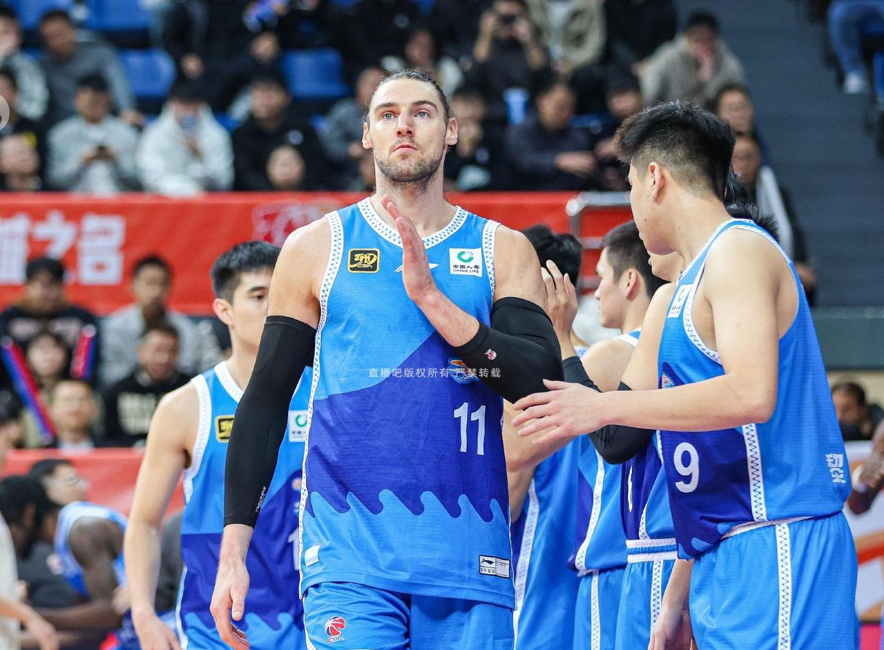 山东高速男篮临时救火队员到位，顶替受伤停赛的外援克里斯。3月24日，山东高速