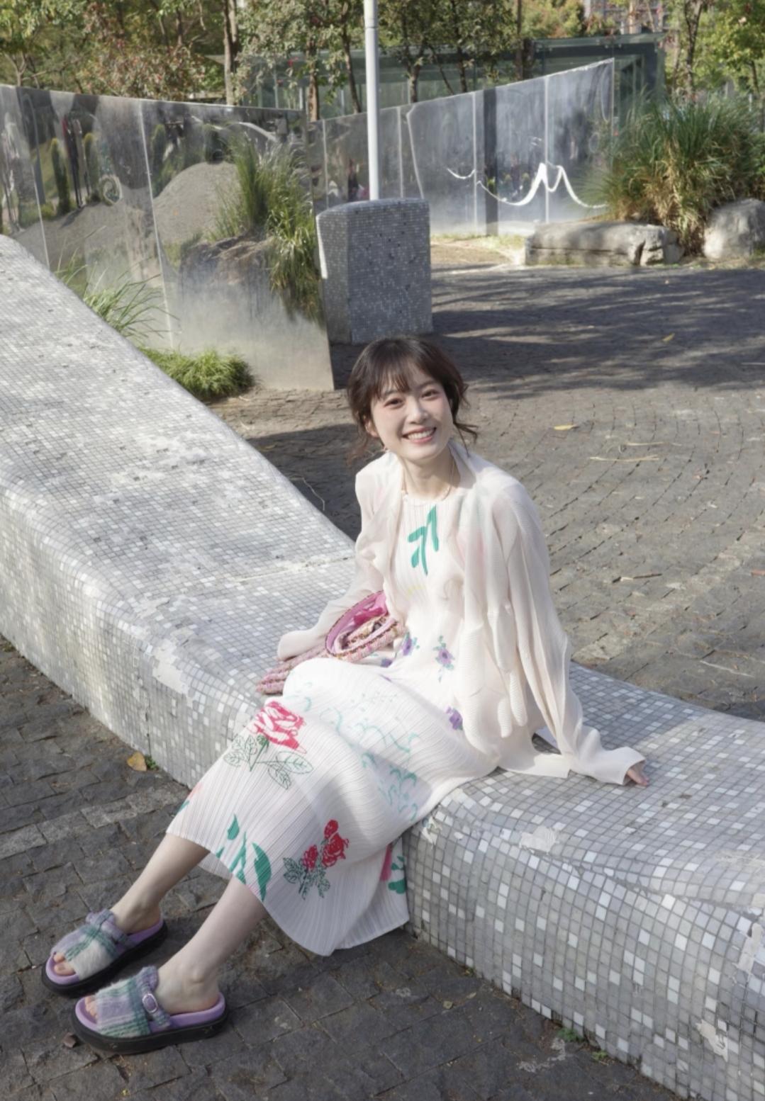 382、愿纯真的笑容常伴你左右，开心帮你解压，快乐助你消愁。