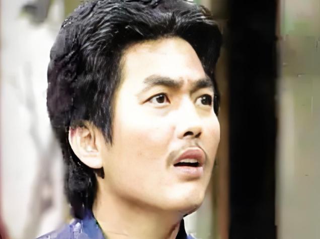 《霍元甲》"陆大安"最风光时买楼是一栋一栋地买！同样是演员的李修贤看着就很羡慕。