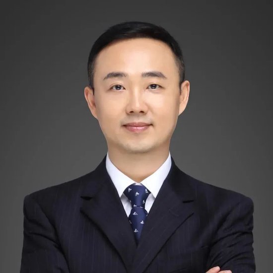 毫无公募经验! 刚刚才拿到基金从业资格的叶才, 能管好景顺长城?