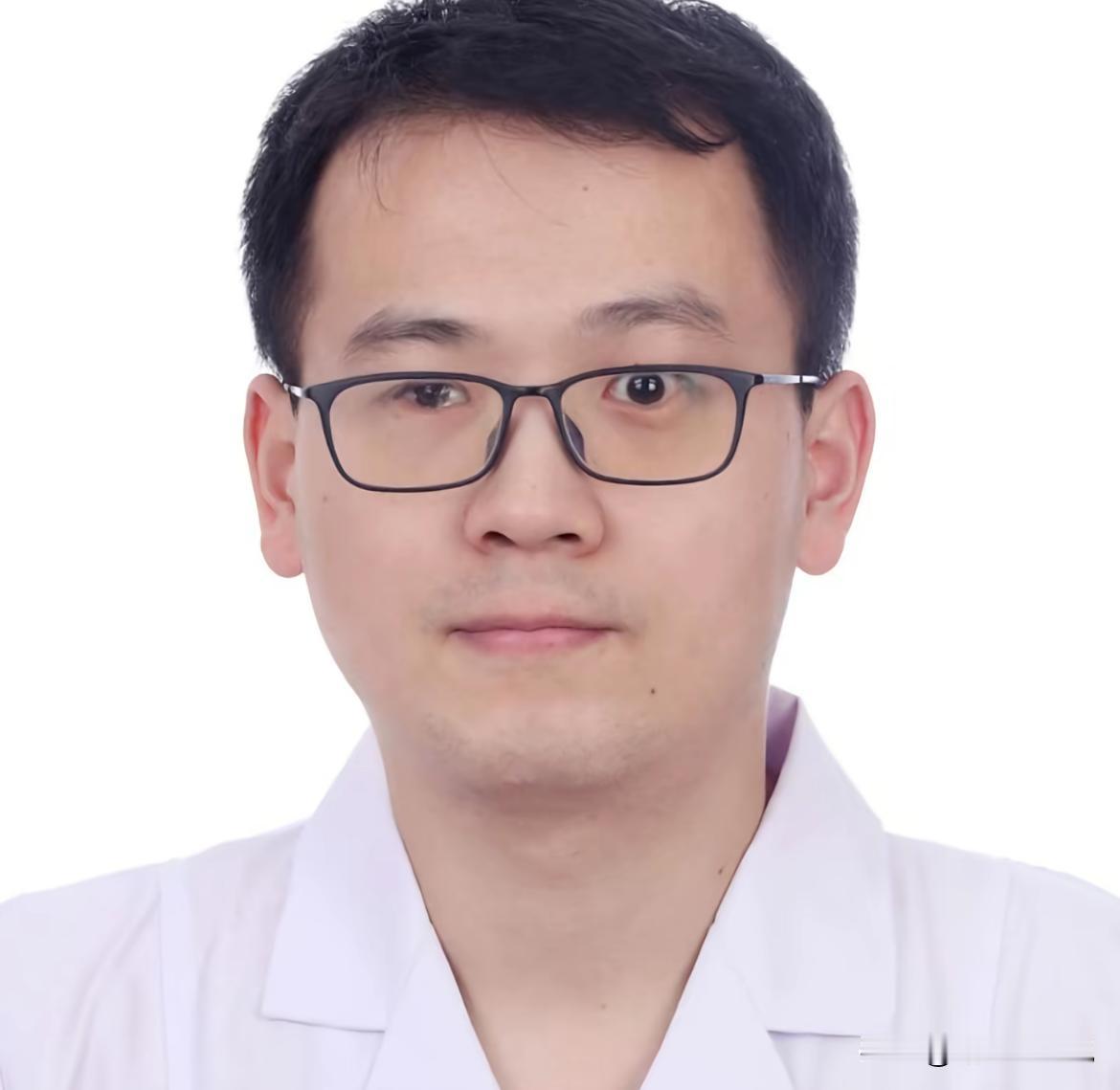 曝江苏沭阳儿科医生杨国辉去世，年仅39岁，当天中午12点还在发朋友圈，诸多当地的