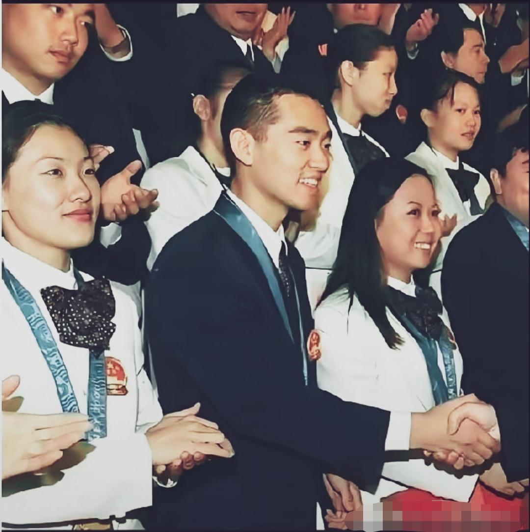 照片中体育明星能认出来吗！男帅女美比电影明星有气质！