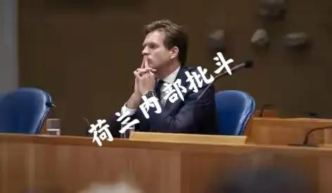 就是一副强盗嘴脸无疑，这次只可惜对方手里有枪，没抢到手而已！就没有人质问他为什么