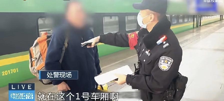 高铁上抽烟？别拿一车人的命赌你那口“瘾”这两天看到个新闻，真是又气又无奈。南