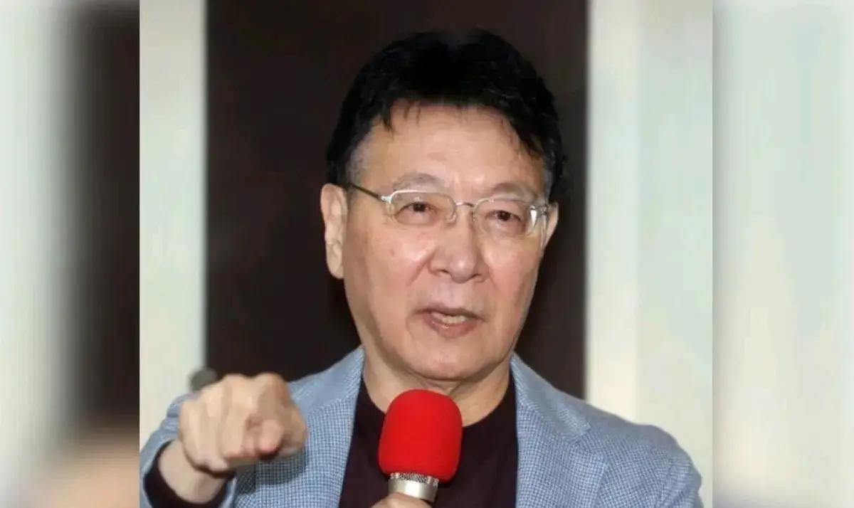赵少康这事干的漂亮，赵少康16日喊话民进党放弃“台独党纲”。赵少康称，台方买再