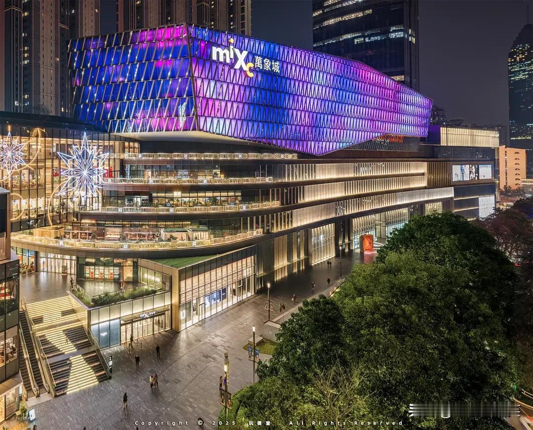 物流枢纽的构建，让武汉的“流通力”持续提升。2025年，武汉全年货运吞吐量突