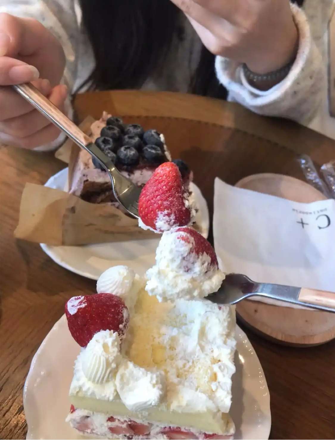 和网恋的女朋友见面了怎么样？