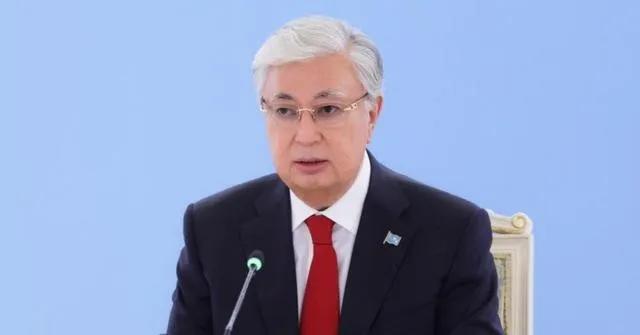 托卡耶夫出手就是王炸，在上合峰会开幕前一天，重新设立副总统，直接把亲信卡林推上了