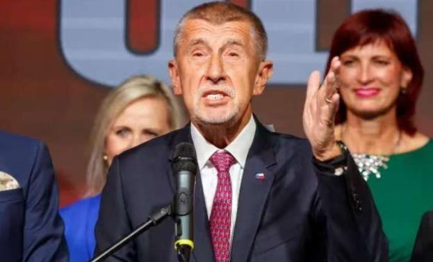 捷克选民踢走送炮政府，反战党上台，欧洲军火链现窟窿。捷克刚选出新政府，之前一直