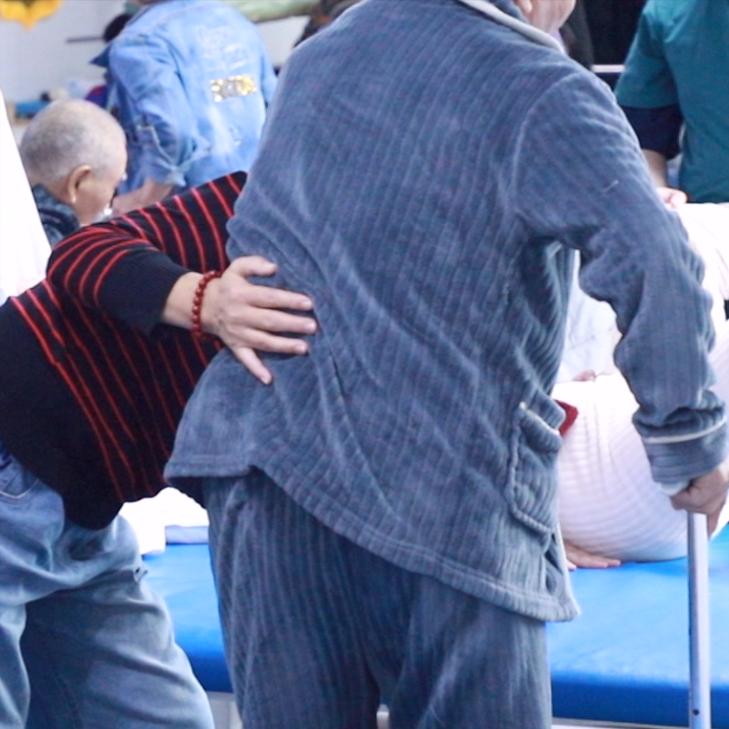 脑梗康复的最大陷阱，太多人掉进去了！ 很多脑梗患者和家属都抱着这样的想法：在