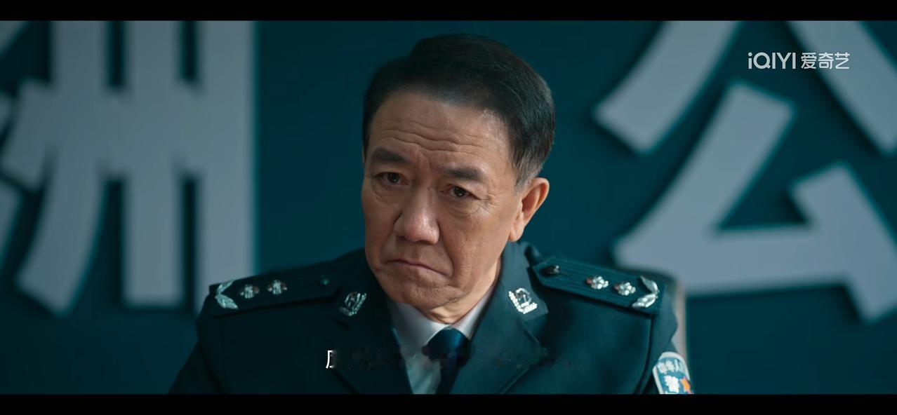 《罚罪2》一屋子局长，进来时都交了手机，消息还是泄漏，就连叶天佑都看不住。开