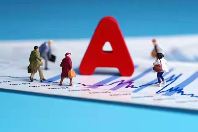 A股：2亿股民，周末可能要兴奋得睡不着觉了，重大反转信号了，你知道为什么吗?2亿