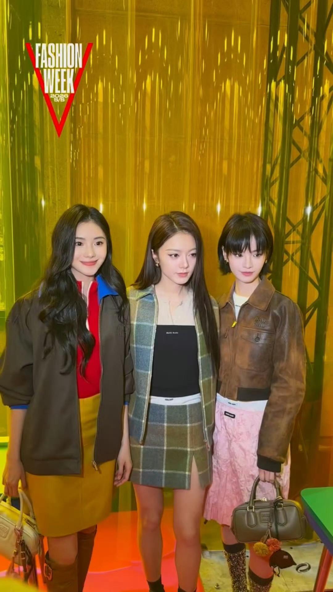 miumiu的三个00花代言人同框：赵今麦、刘浩存、李庚希​​​