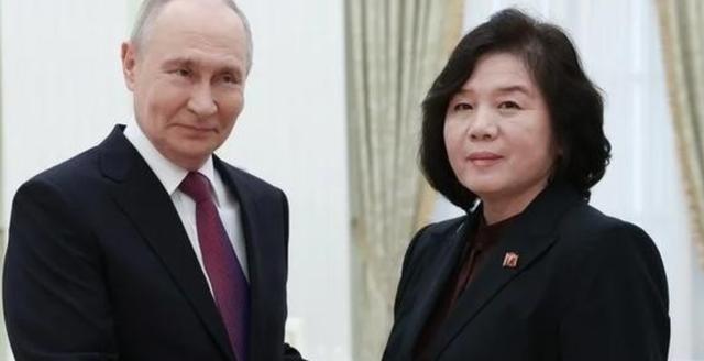 中国养出白眼狼了？普京公开感谢朝鲜出兵，俄罗斯直接翻脸不再支持半岛无核化