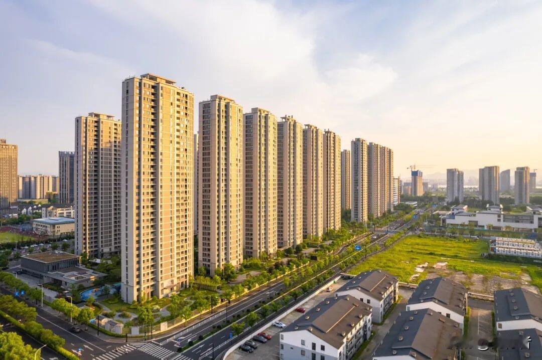 人民日报发【中央“点名”住房公积金，释放什么信号？】评论，释放什么性号？朋友们