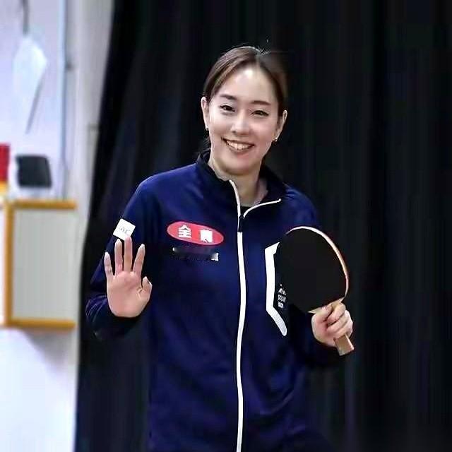石川佳纯最近的一番话，像是给自己过去的人生重重画了个句号。这位日本乒坛的昔日人