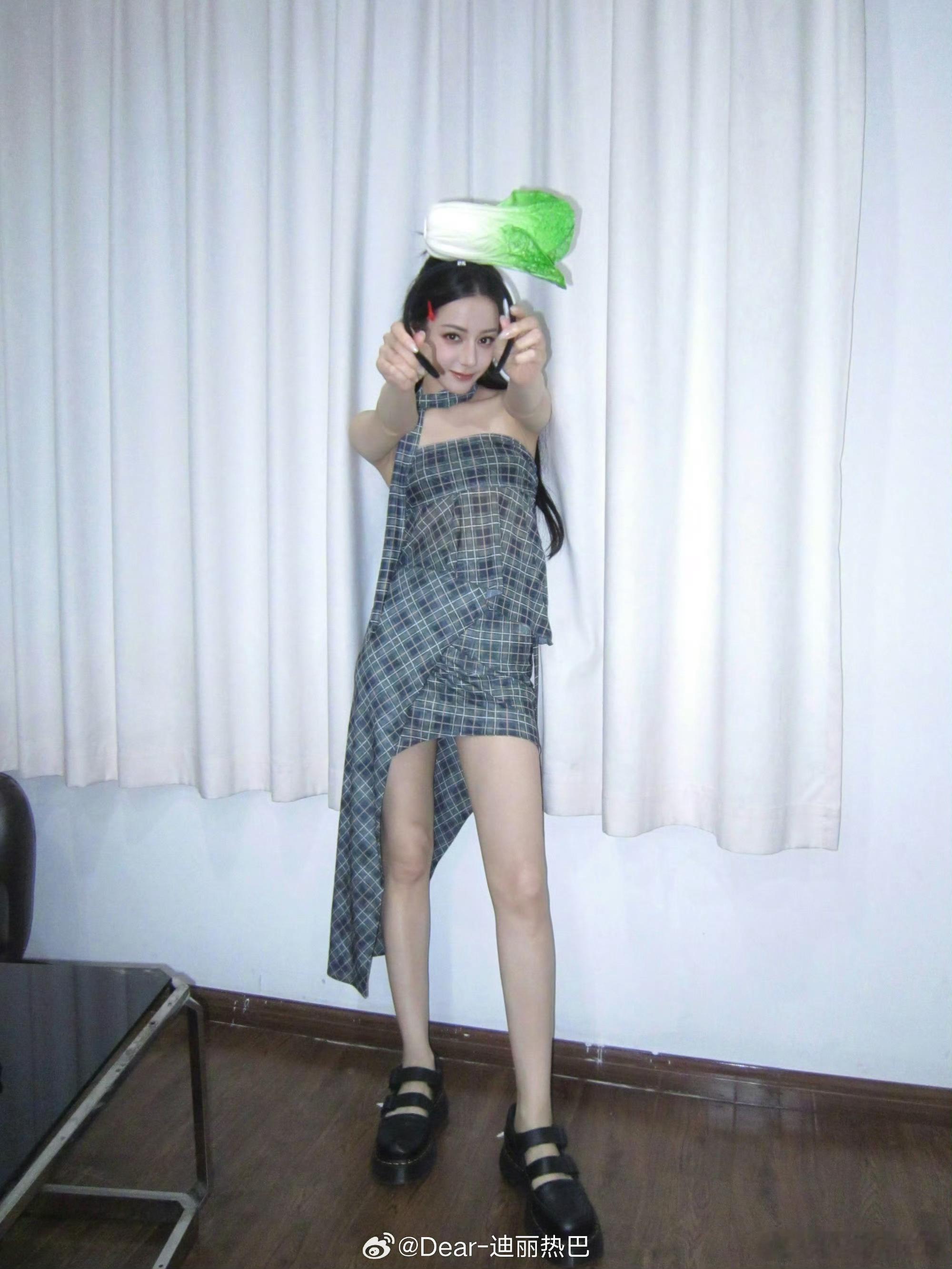 迪丽热巴又可爱又酷捏😘​​​