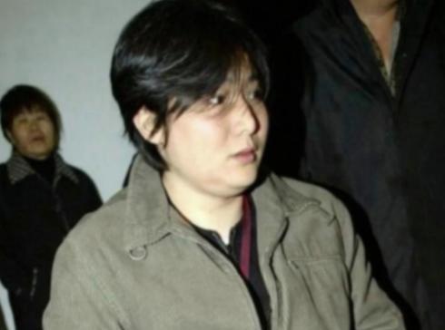陕西一位妈妈，1988年丢失了自己的孩子，为了找到儿子，她忍痛和丈夫分开，32年