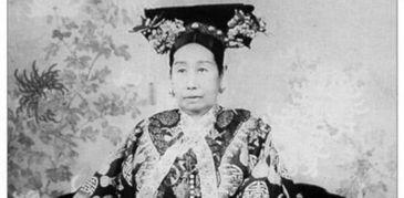 满朝文武都恨慈禧，为啥掌权47年，没人敢动她一根毫毛？1861年，咸丰皇帝生