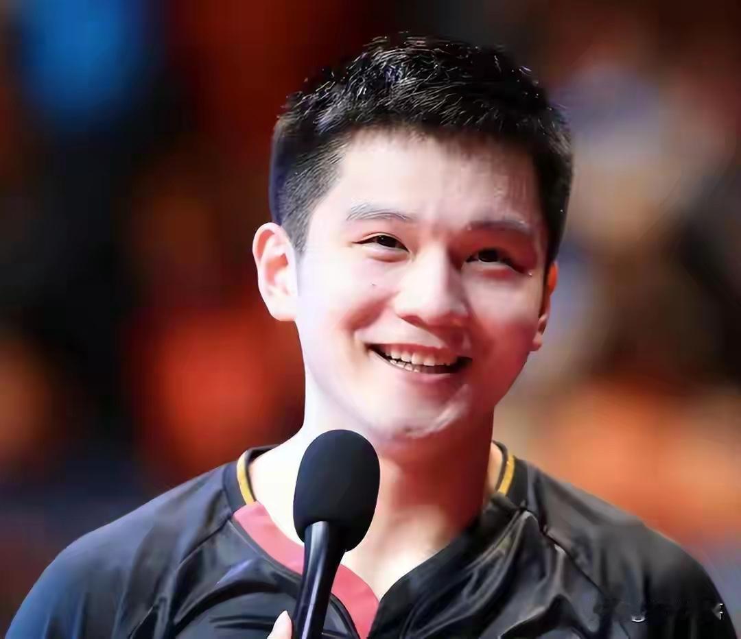 樊振东的职业生涯有多牛?历史级荣誉：唯一“超级全满贯”得主‌！少年即封神，巅峰