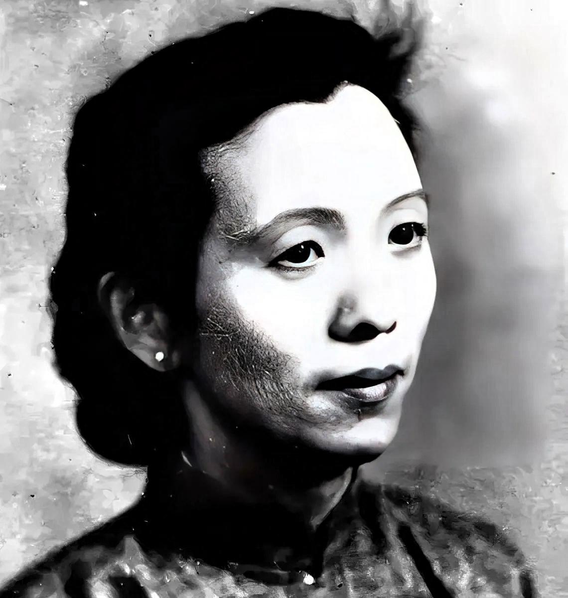 党组织派她潜伏南京，给了二十根金条。结果这个女人，打了整整三年麻将，把钱输了个精