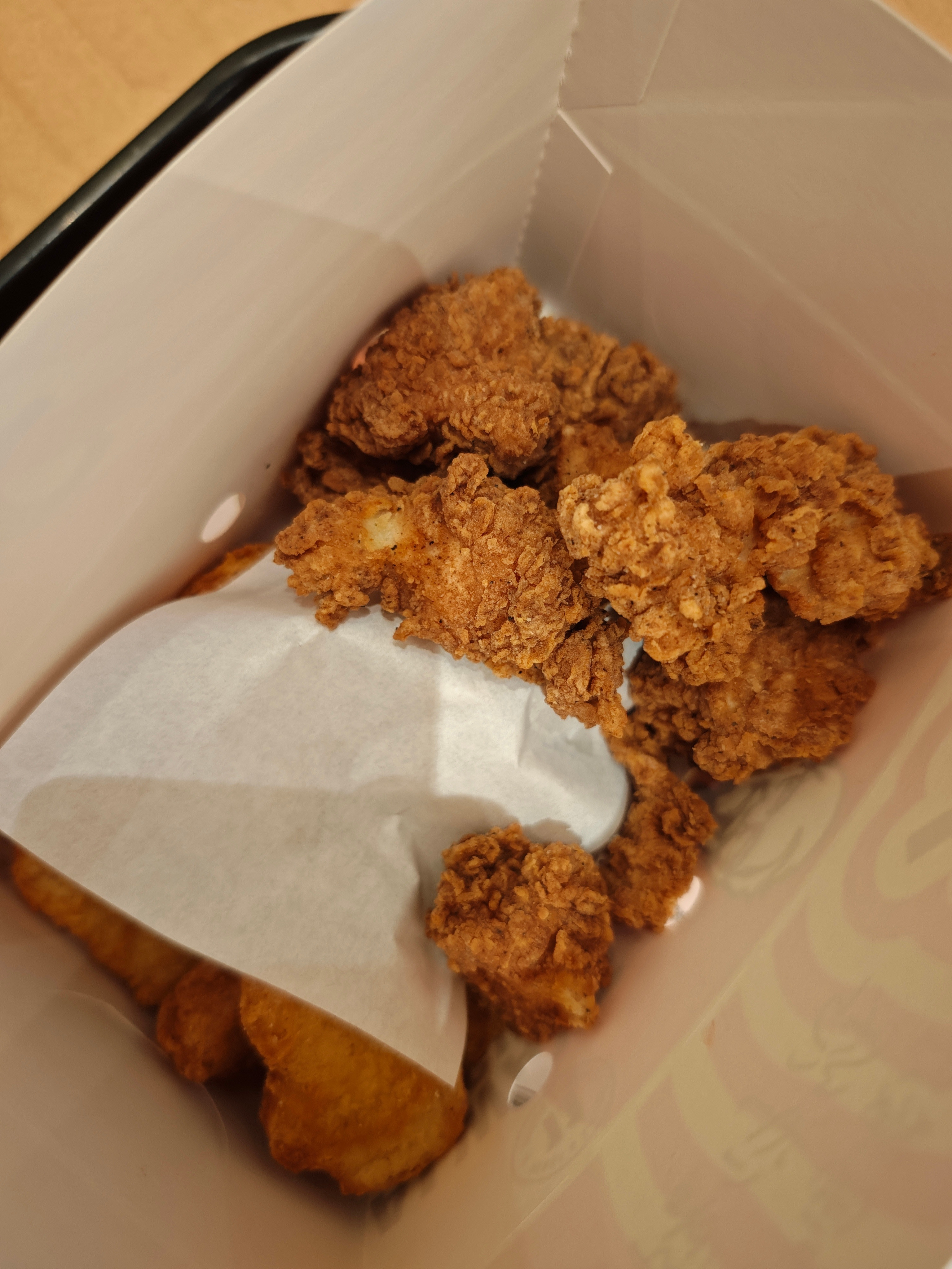 K记这个吮指原味鸡块好吃！​​​