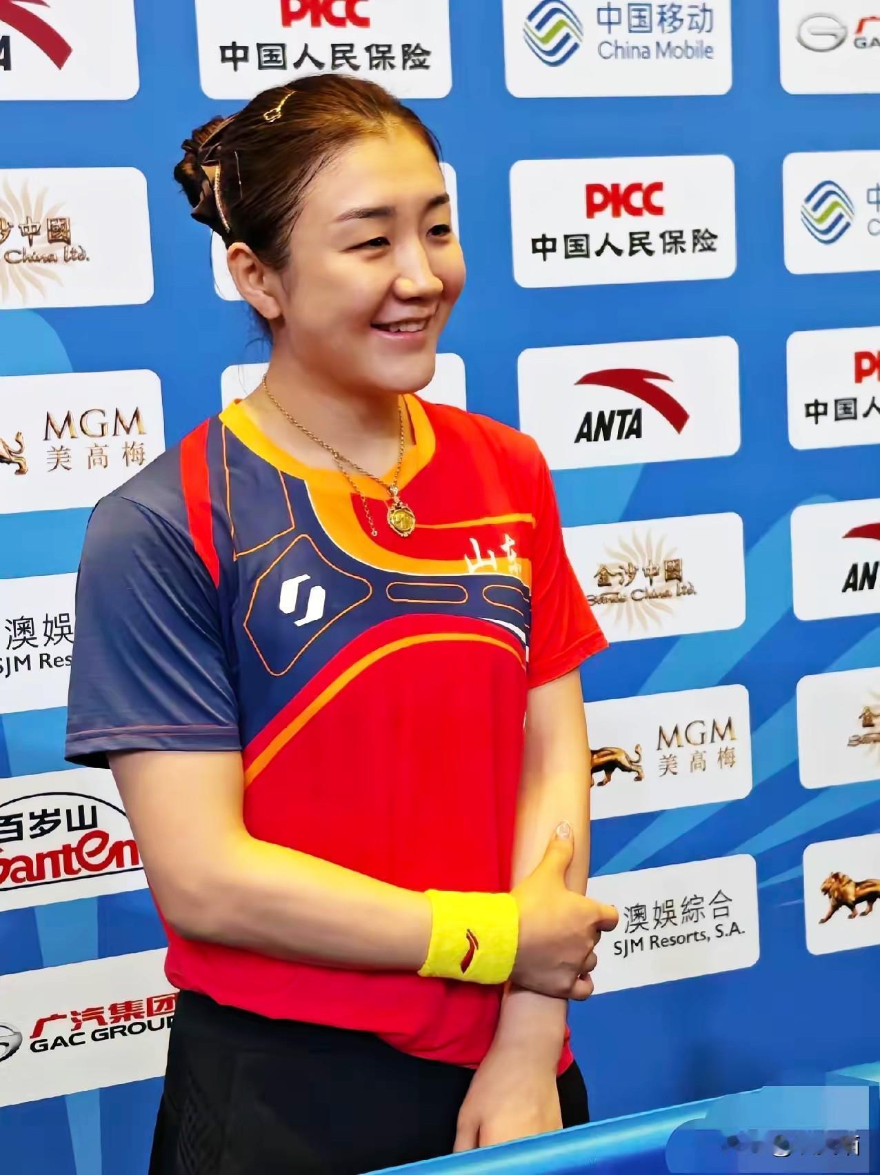 谁能想到乒乓球女团半决赛会这么刺激！陈梦输陈熠不算爆冷，王晓彤救场才是真·剧