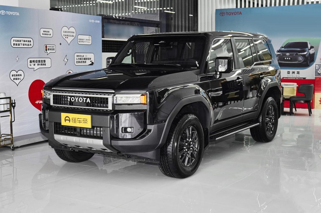 当年50万还加价的越野车，丰田普拉多为啥卖不动了？曾几何时，丰田普拉多是硬派越