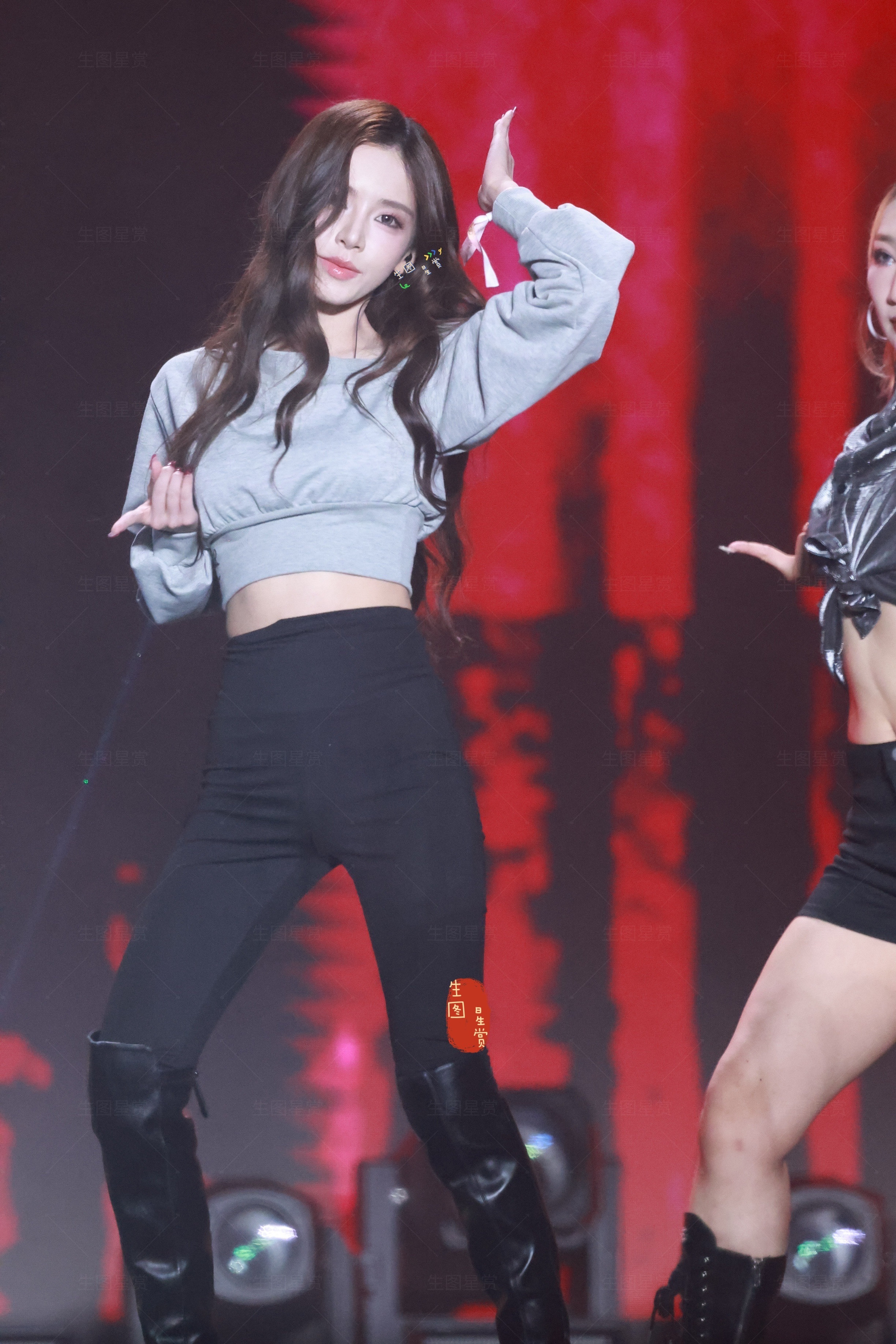 迅猛龙三亚彩排出图身材很曼妙的龙姐💃🏻