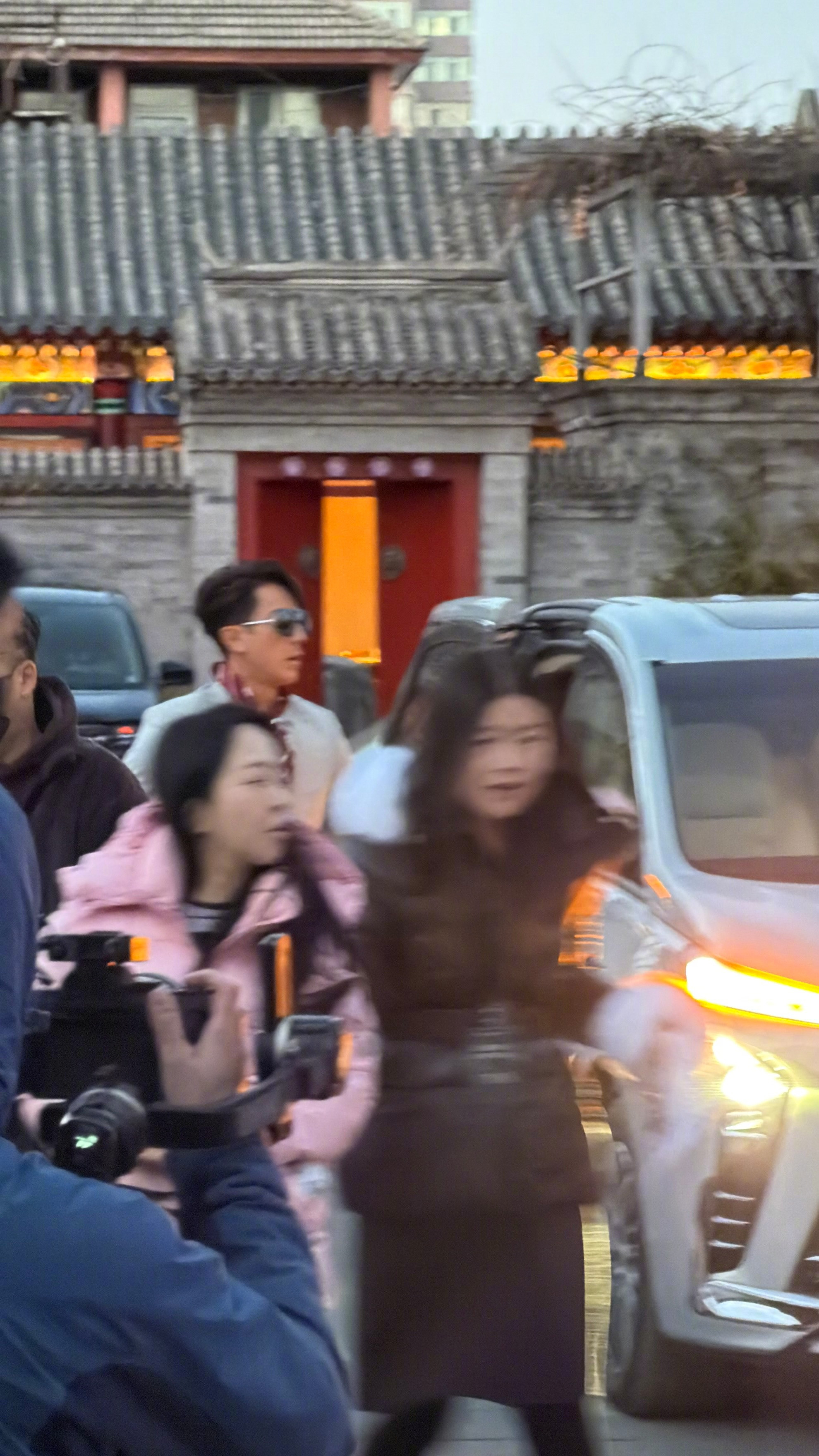 妈呀！吴尊这是满46减20啊，这状态真的太好了，今天最新活动路透，简直不要太帅！