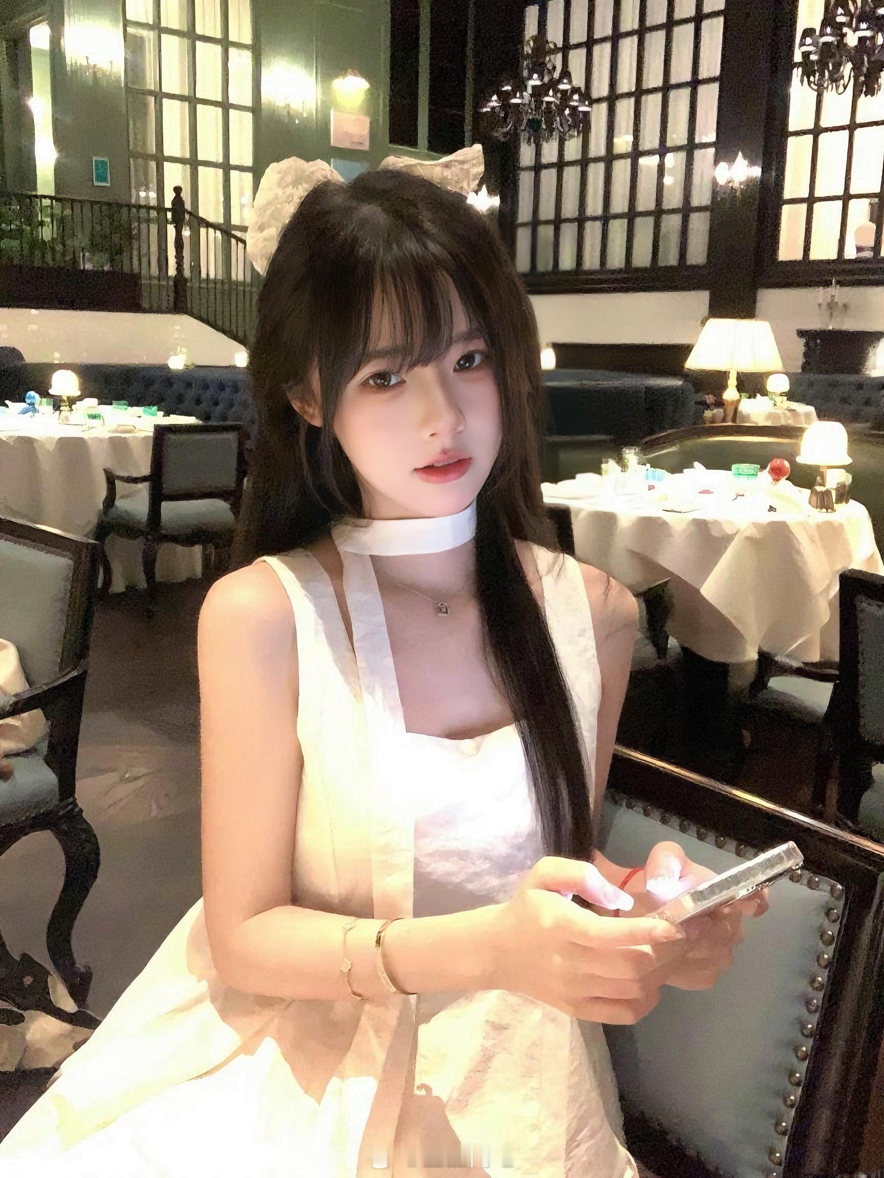 吃个漂亮饭🍷​​​