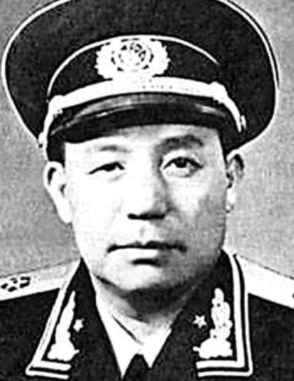 1950年，邢嘉盛带着三营偷袭了美军阵地后，竟妄想一举端掉美军师部，怎料，天亮后