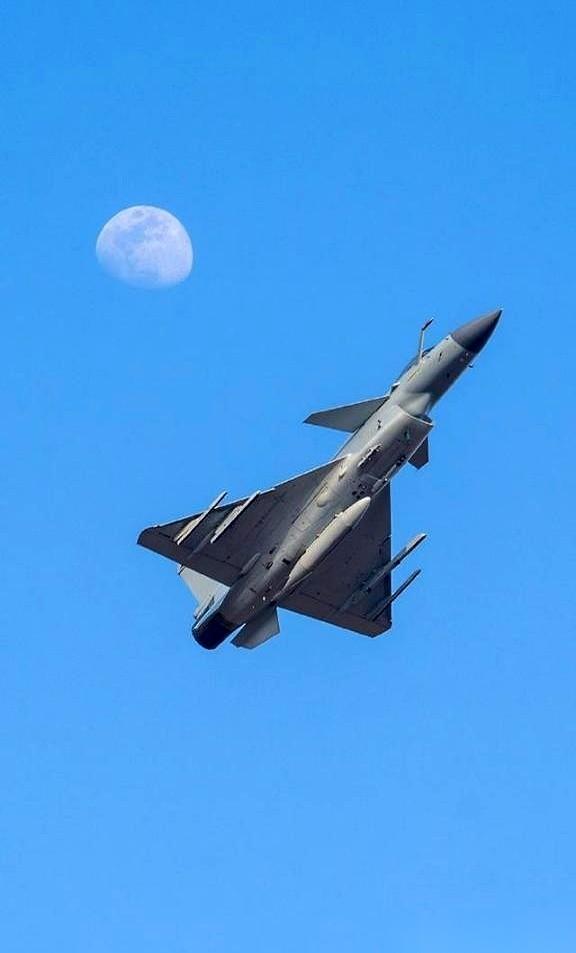 朝鲜想买咱们的歼10，满心欢喜地来，结果门都差点没摸着。我们这边直接把手一摊：