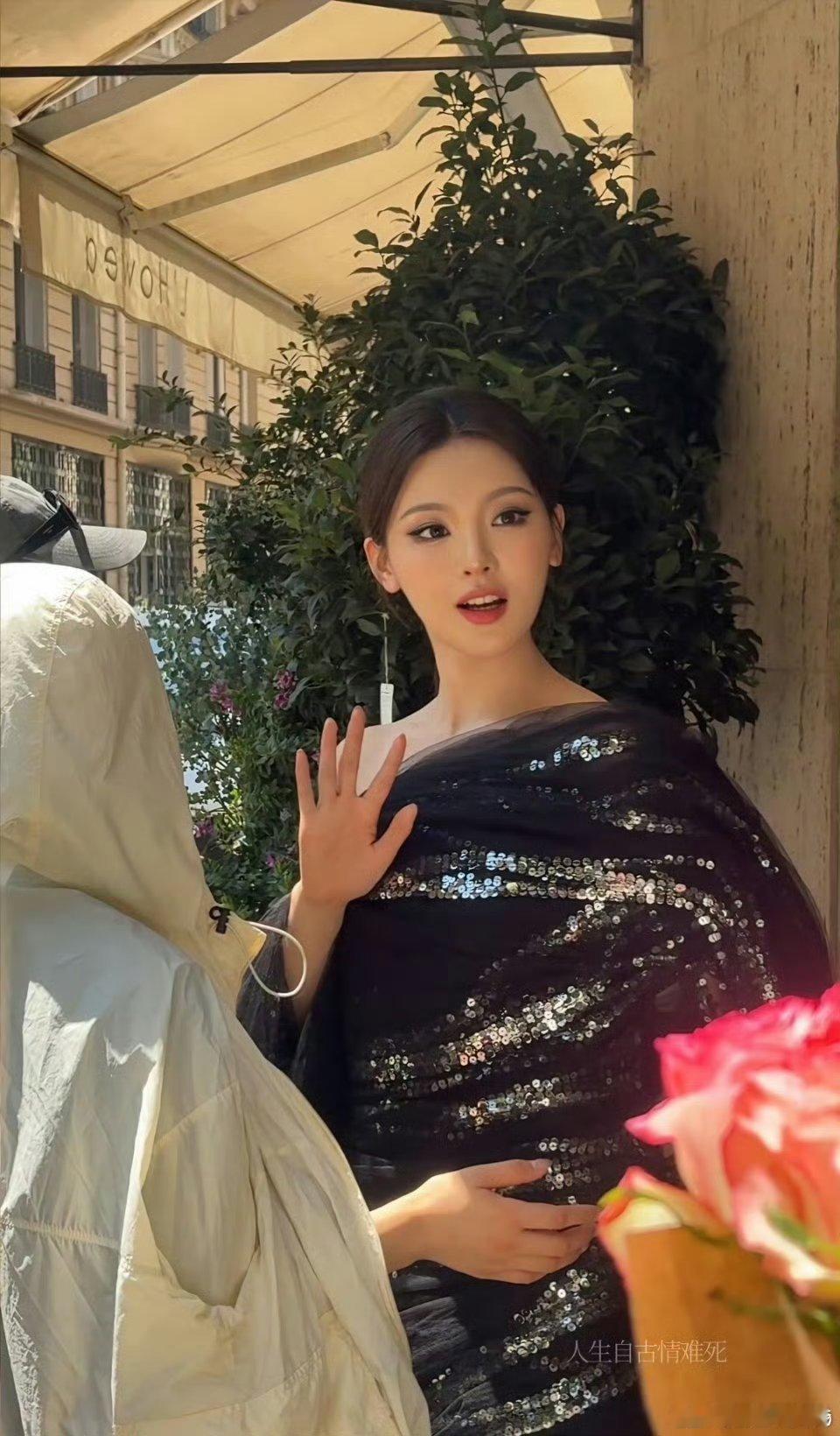杨超越这才是真正的老天爷赏饭吃吧，这比例和五官怎么能好成这样🌚​​​