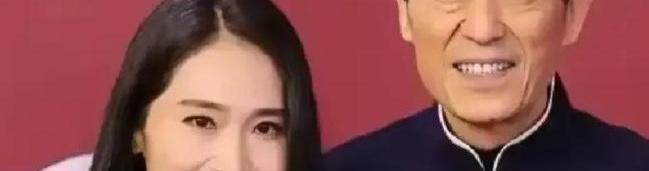 亲爹只大两岁的继母，异国他乡被洋老公打得浑身是伤，你敢信这是张艺谋亲闺女张末的经